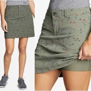 EDDIE BAUER Adventurer 2.0 Printed Stretch Skort EUC Size 6